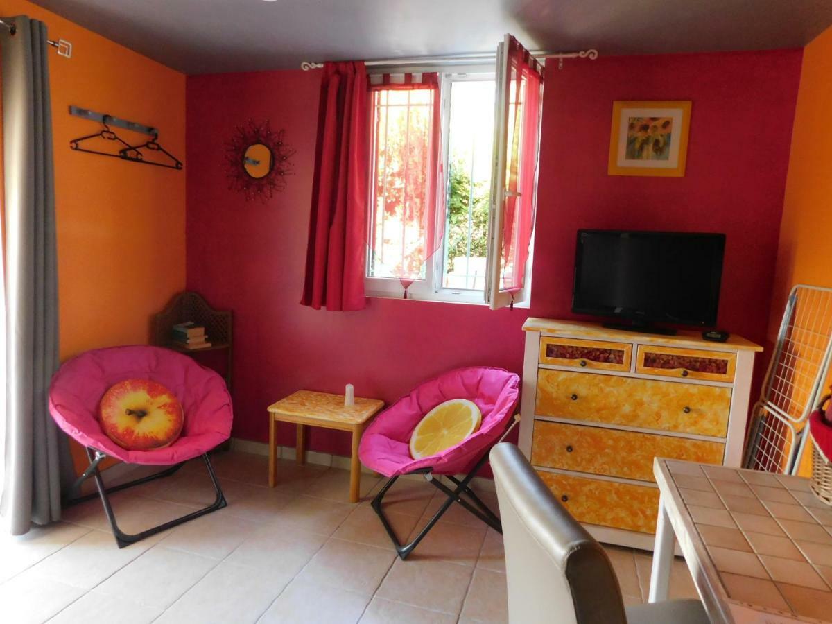 Villa Les Pins Mirabel-aux-Baronnies Esterno foto